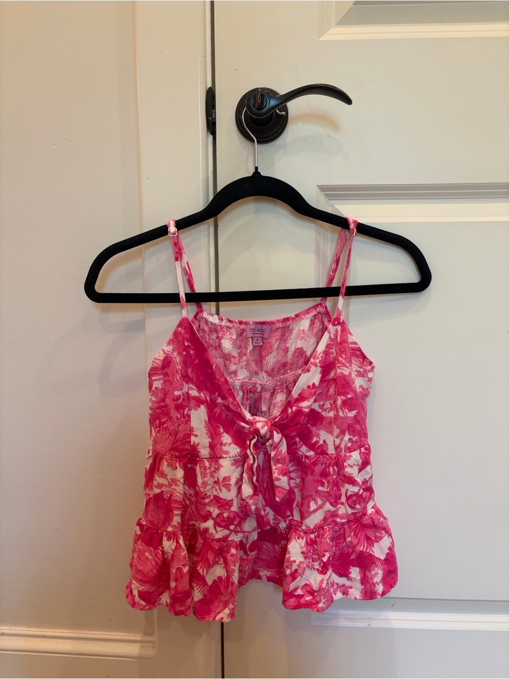 FRANCESCAS Pink and White Floral Ruffle Tank Top